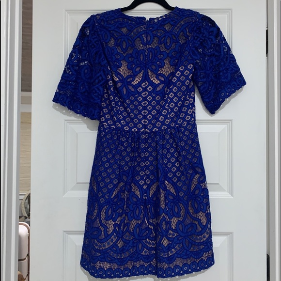 BCBG Max Azria Jillyan Floral Lace Dress Blue sz 0. EUC - Picture 5 of 7